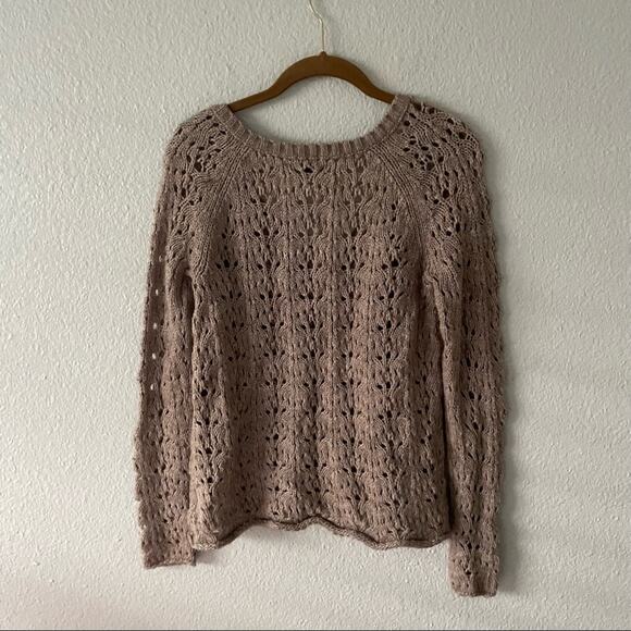 American Eagle Tan V Neck Sweater Open Knit Size Small - Picture 5 of 6